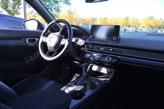 Used 2023 Honda Civic Sport image 15