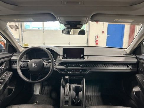 Used 2024 Honda Accord EX image 18