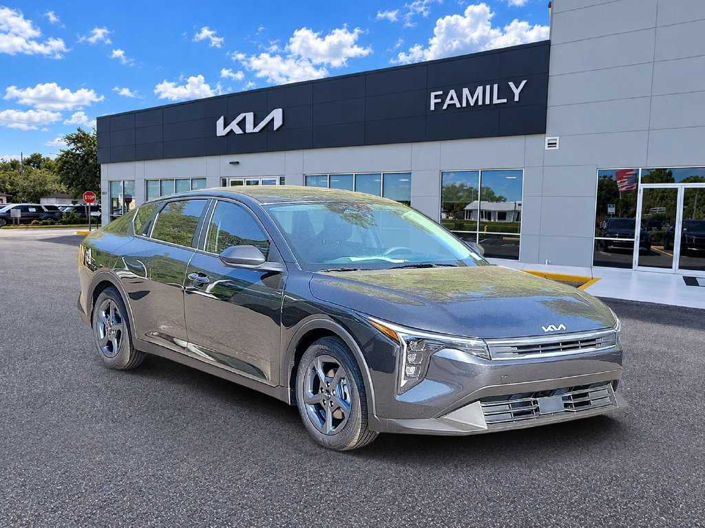 New 2026 Kia K4 FWD 360° Tour