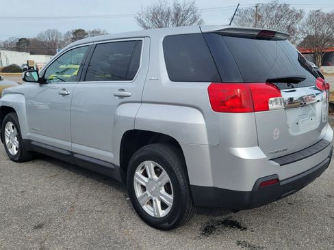 Used 2015 GMC Terrain SLE image 3