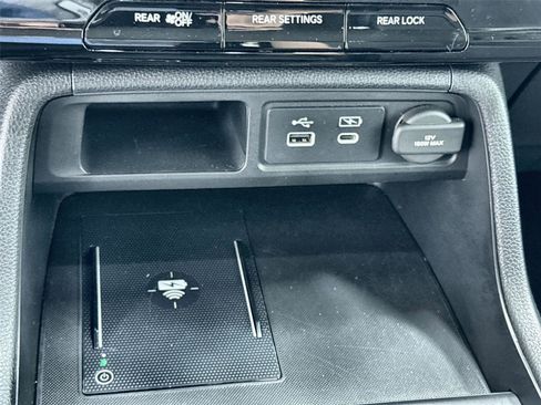 Used 2025 Honda Pilot EX-L image 26