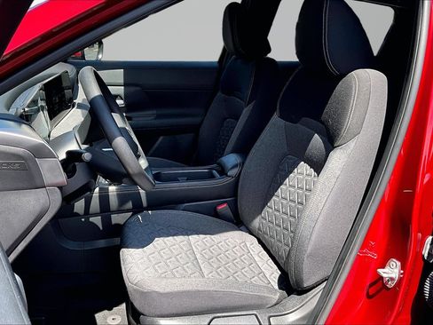 Certified 2025 Nissan Kicks SV AWD/4WD image 22