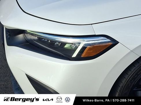 Used 2023 Honda Civic Sport image 11