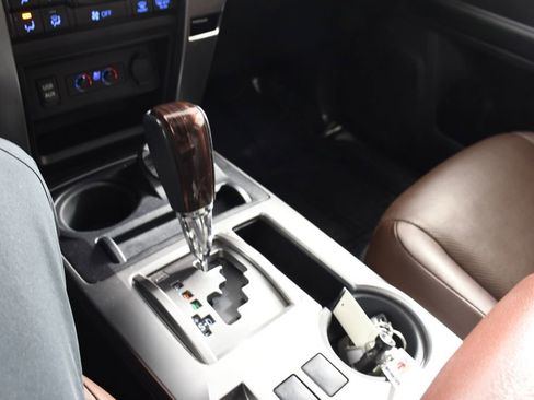 Used 2016 Toyota 4Runner Limited image 33