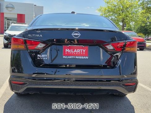 Used 2025 Nissan Altima 2.5 S FWD image 6