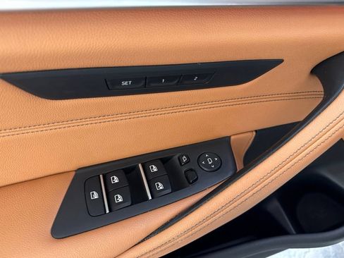 Certified 2022 BMW 530i w/ Convenience Package RWD image 7