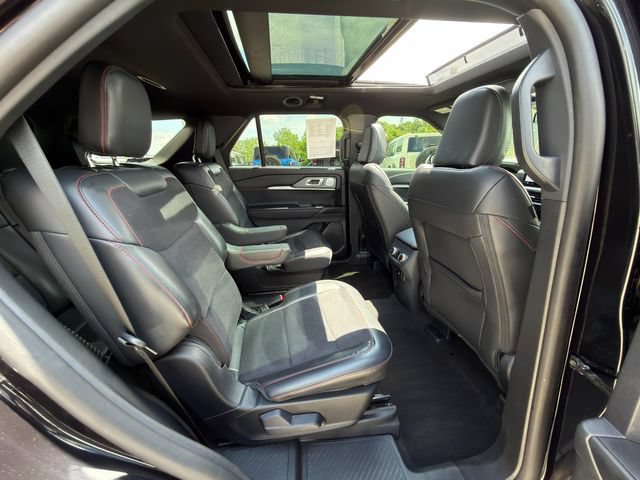 Used 2025 Ford Explorer ST w/ Sun And Sound Package AWD/4WD image 10