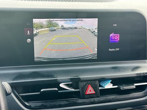Certified 2024 Kia Seltos EX FWD image 14