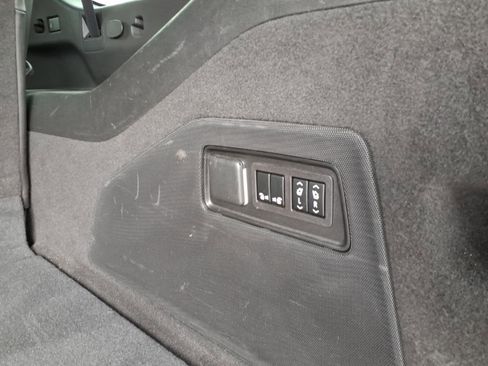 Used 2023 Cadillac Escalade ESV Sport Platinum AWD/4WD image 13
