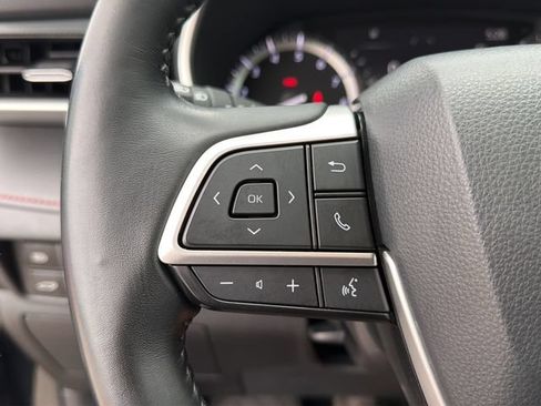 Used 2022 Toyota Highlander XSE AWD/4WD image 23