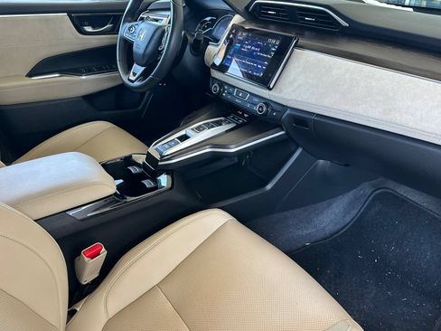 Used 2020 Honda Clarity Touring image 15