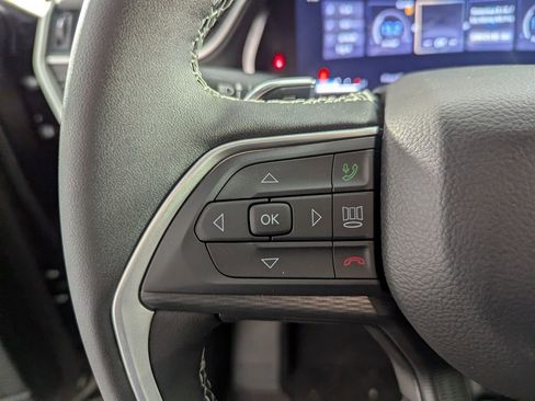 New 2025 Jeep Grand Cherokee Altitude image 19