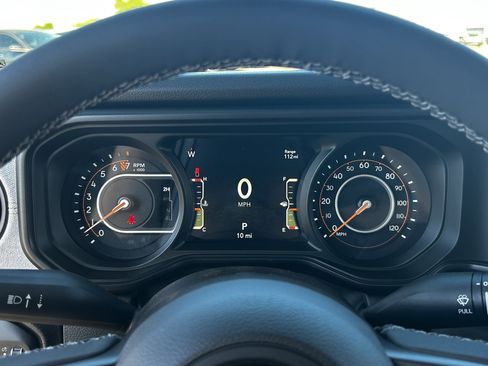New 2025 Jeep Gladiator Sport AWD/4WD image 22