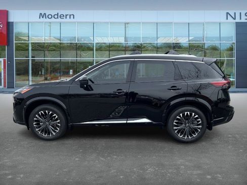 New 2026 Nissan Rogue Platinum image 8