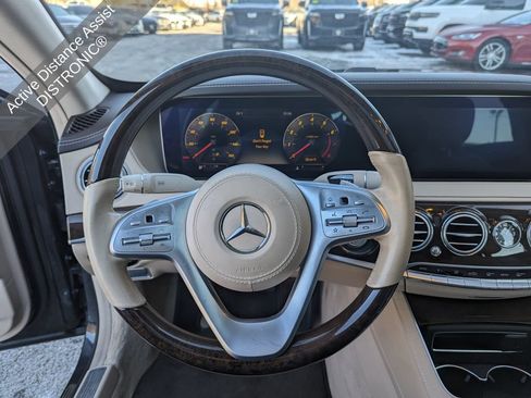 Used 2018 Mercedes-Benz S 560 4MATIC Sedan image 19