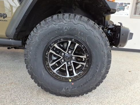 New 2026 Jeep Wrangler Unlimited Rubicon 392 w/ Quick Order Package 27X Moab AWD/4WD image 9