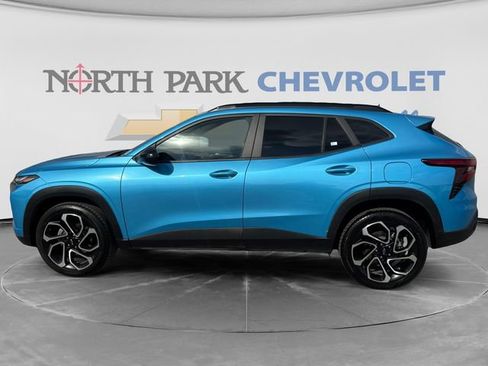 Used 2025 Chevrolet Trax RS w/ Driver Confidence Package FWD image 6