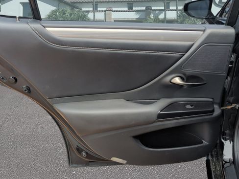 Certified 2020 Lexus ES 350 F Sport w/ Accessory Package 2 FWD image 24