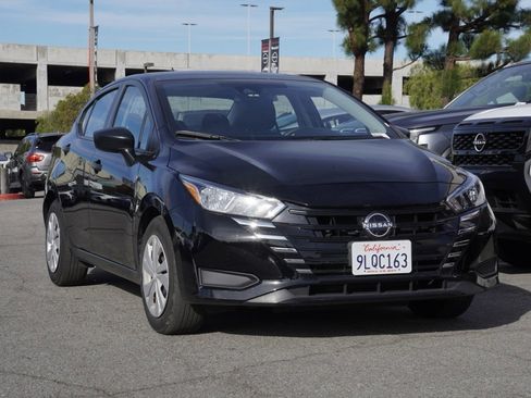 Certified 2024 Nissan Versa S image 2