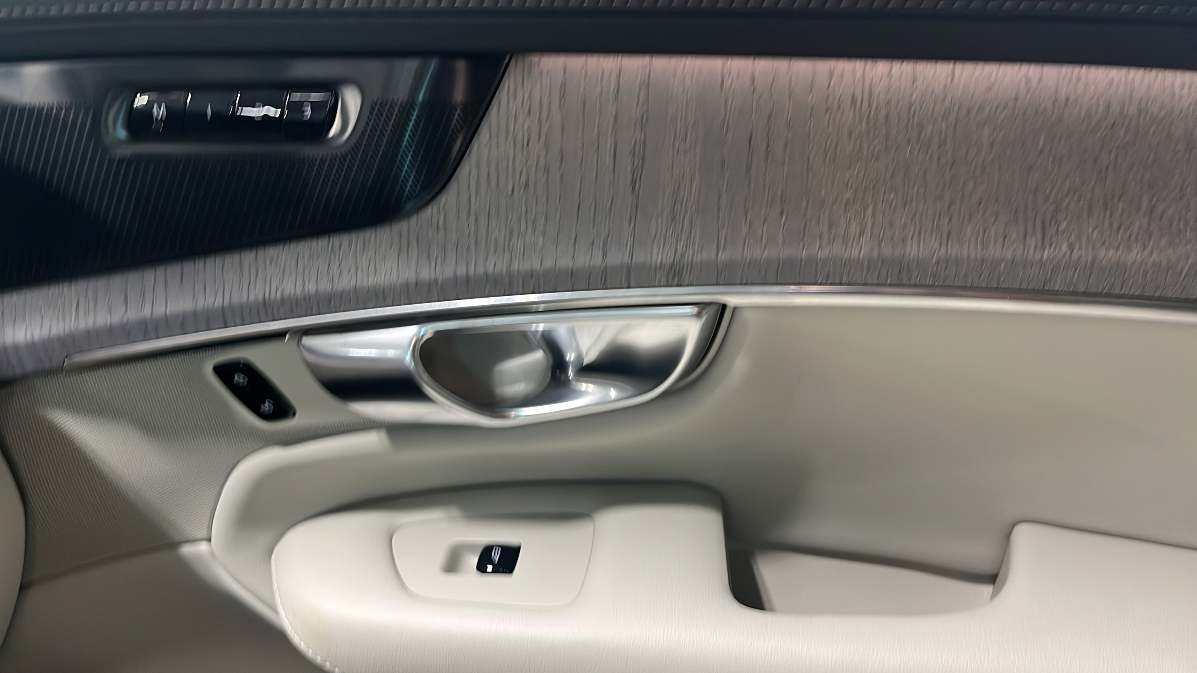 Certified 2026 Volvo XC90 B6 Ultra w/ Protection Package AWD/4WD image 18
