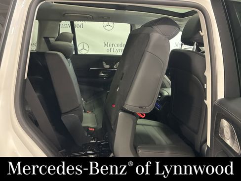 New 2026 Mercedes-Benz GLS 450 4MATIC image 16