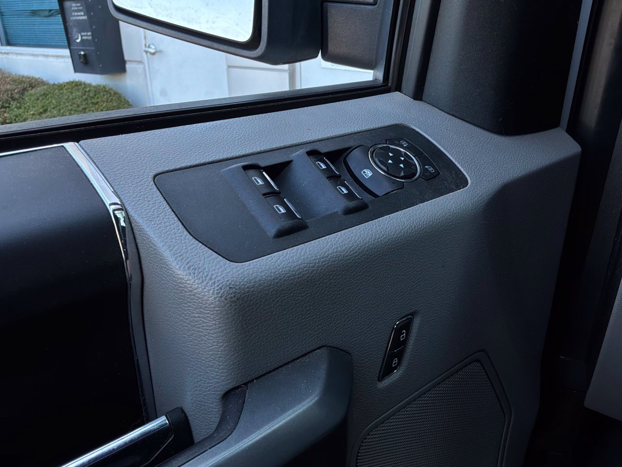 Used 2018 Ford F150 XLT w/ Trailer Tow Package AWD/4WD image 25