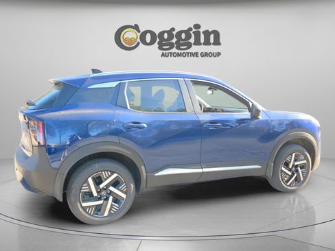 New 2026 Nissan Kicks SV FWD image 5