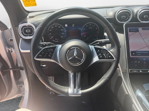 Used 2023 Mercedes-Benz GLC 300 4MATIC image 13