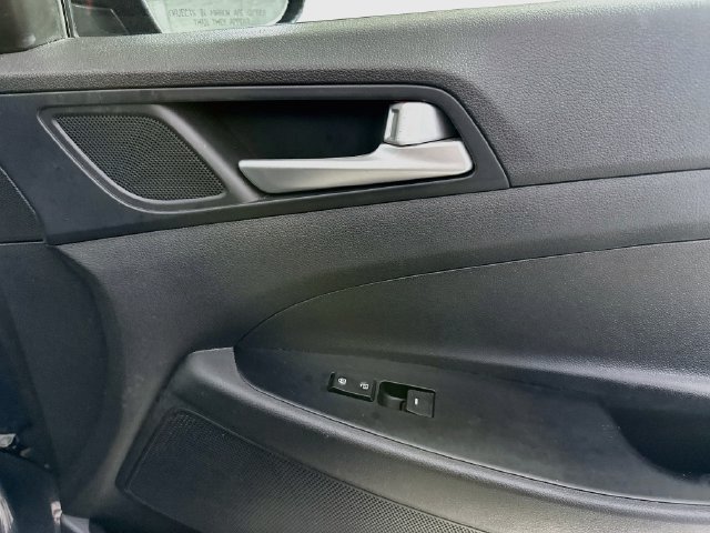 Used 2021 Hyundai Tucson Value w/ Cargo Package FWD image 30