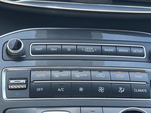 Used 2022 Hyundai Santa Fe Calligraphy image 22