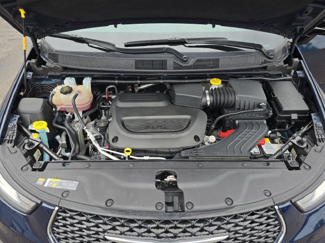 Used 2025 Chrysler Pacifica Select FWD image 11
