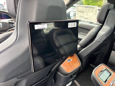 New 2025 Lincoln Navigator L Black Label image 34