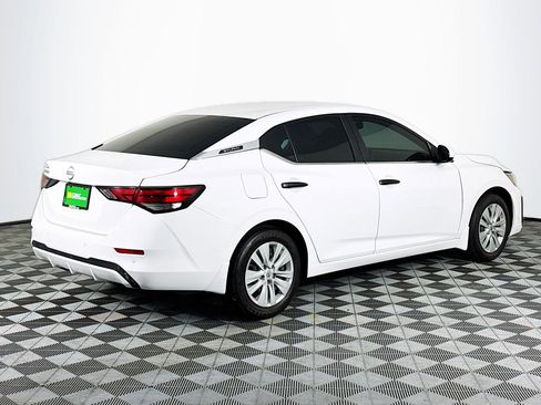 Used 2024 Nissan Sentra S image 10