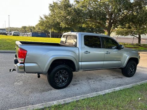 Used 2021 Toyota Tacoma SR5 RWD image 5