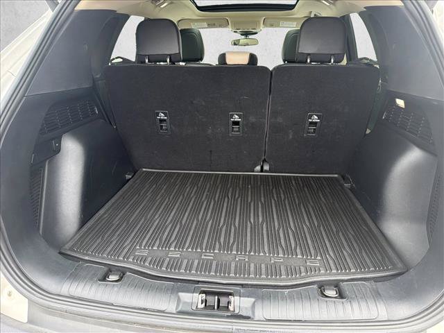 Used 2020 Ford Escape SEL FWD image 22