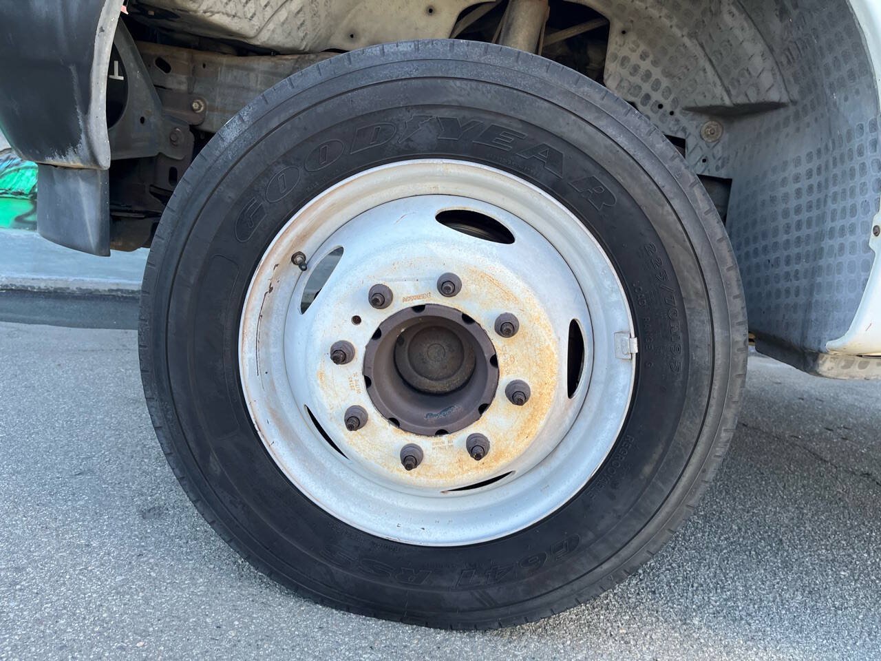 Used 2002 Ford F450 2WD Regular Cab Super Duty image 12