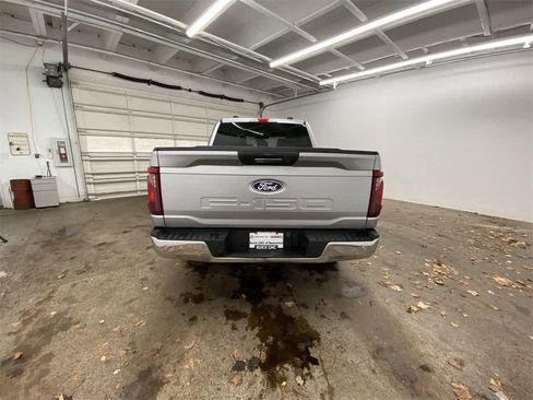 Used 2024 Ford F150 XLT w/ Mobile Office Package image 5