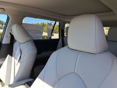 New 2026 Toyota Grand Highlander Limited image 19