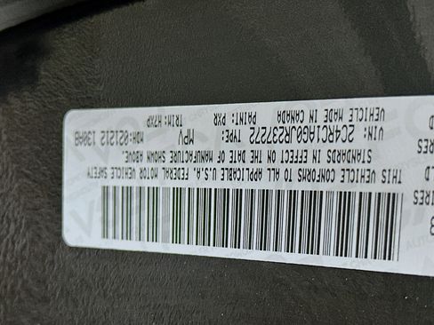 Used 2018 Chrysler Pacifica L image 12