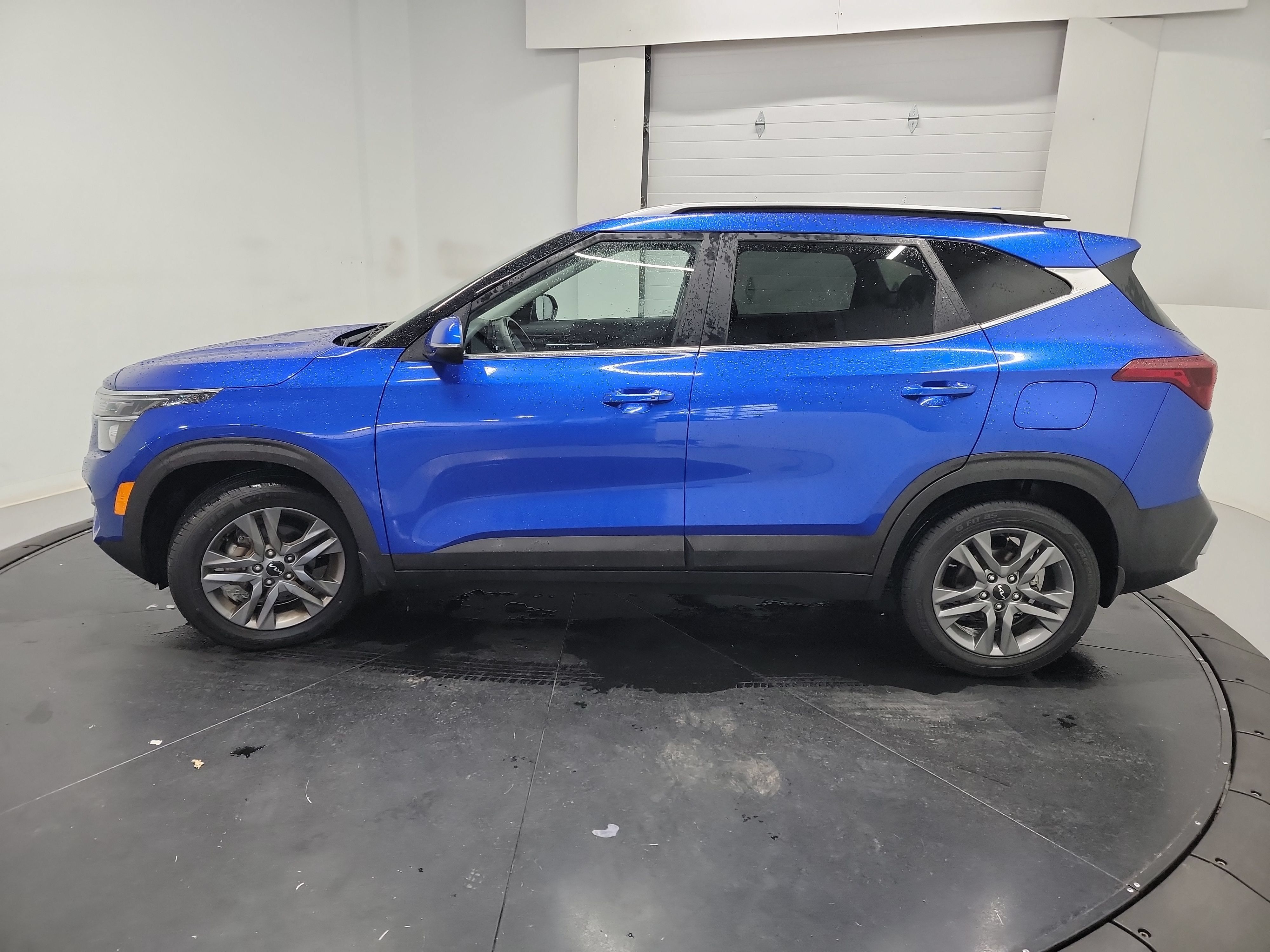 Used 2023 Kia Seltos S FWD image 4