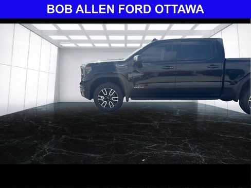 Used 2024 GMC Sierra 1500 AT4 w/ Technology Package AWD/4WD image 25