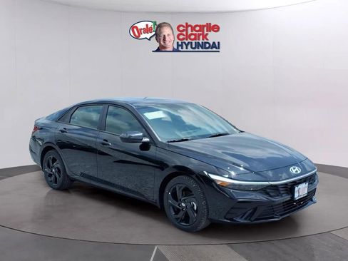 New 2026 Hyundai Elantra Sport FWD image 7