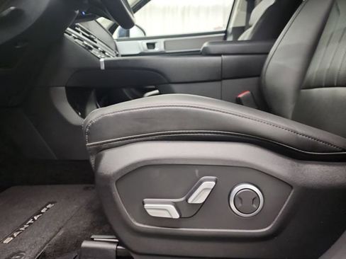 Used 2025 Hyundai Santa Fe SEL image 16