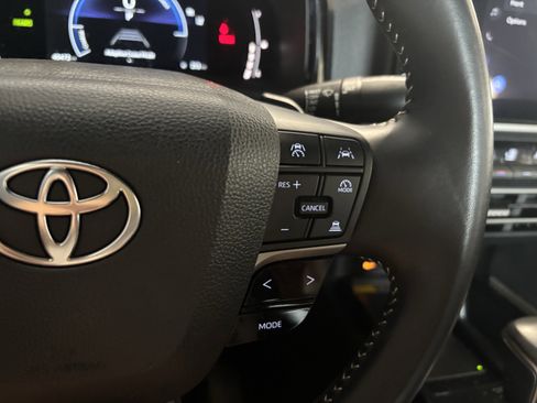 Certified 2025 Toyota Camry SE image 23