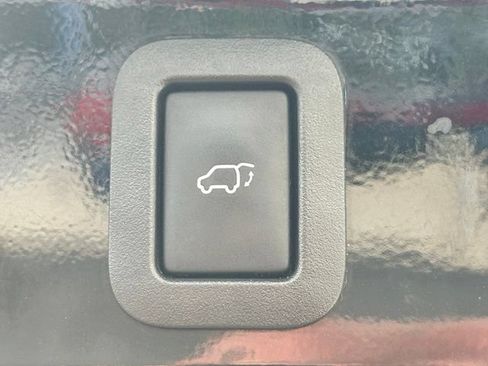 Used 2015 Toyota Highlander Limited AWD/4WD image 7