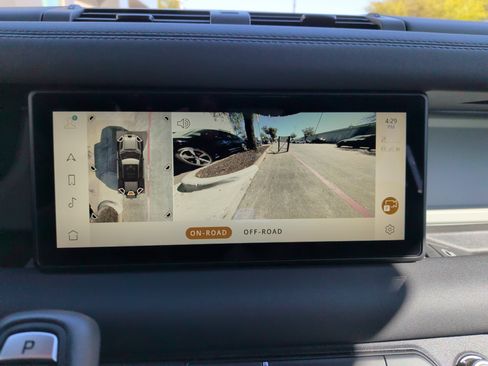 Used 2024 Land Rover Defender 110 S image 25