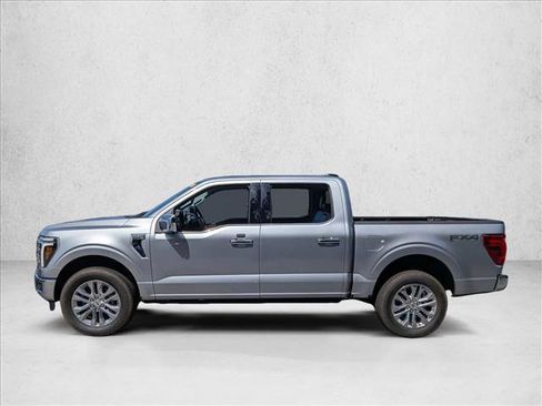 Used 2025 Ford F150 Lariat w/ Equipment Group 501A Mid AWD/4WD image 9