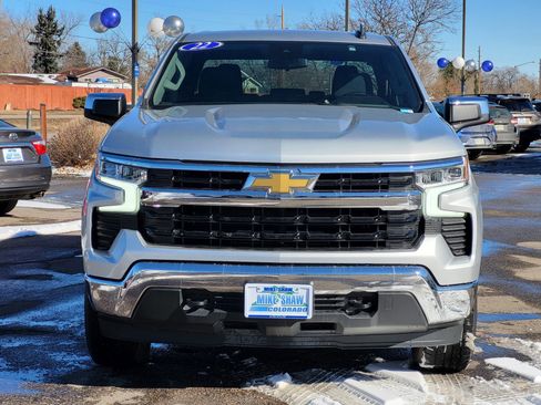 Used 2022 Chevrolet Silverado 1500 LT image 2