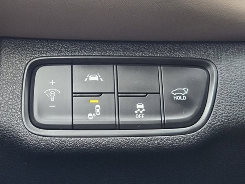 Used 2020 Hyundai Santa Fe Limited image 22