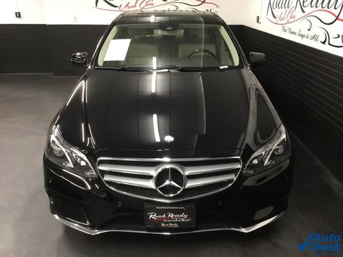 Used 2016 Mercedes-Benz E 350 4MATIC Sedan image 4